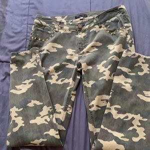 camouflage Skinny jeans Jeggings size 11